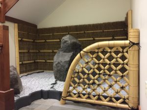 竹枝穂垣と光悦寺垣　アメリカアンダーソン庭園に設置しました。