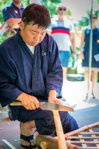 竹垣の製作実演