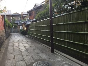 田舎亭　竹垣・建仁寺垣