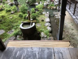 柳谷観音楊谷寺濡れ縁