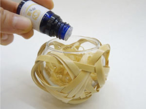 アロマディフューザー「ゆり籠」