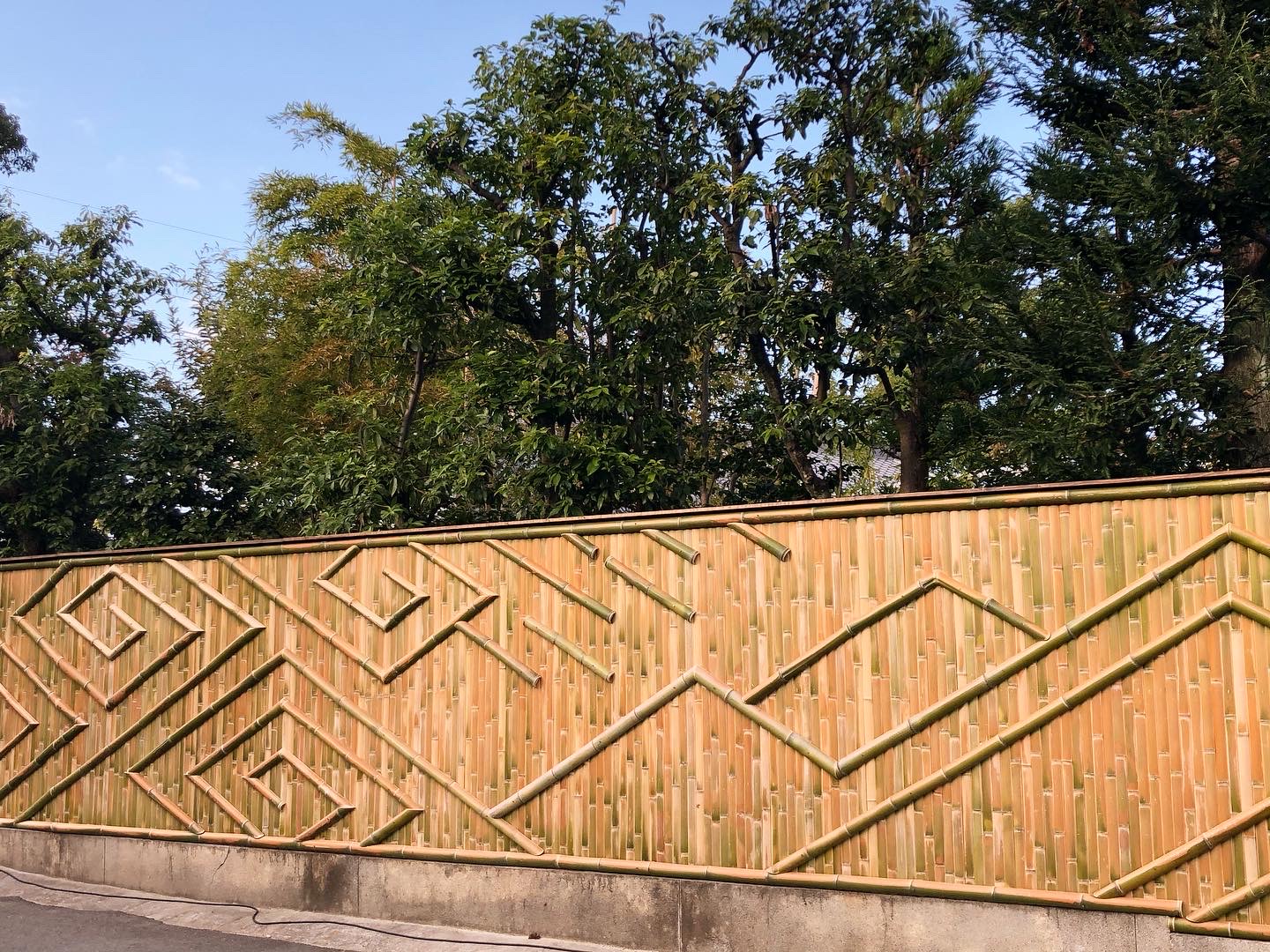 新しいスタイルの竹垣長岡銘竹株式会社