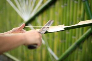 新しいスタイルの竹垣を作る長岡銘竹株式会社